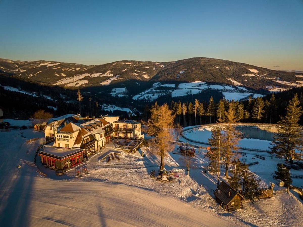 Alpenhotel Enzian Mönichkirchen Kültér fotó